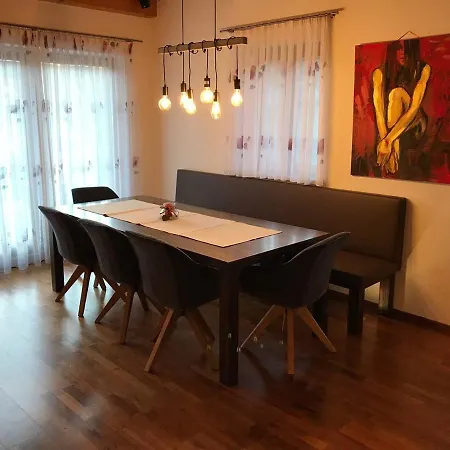 Ferienhaus Nistl Casa de Férias *